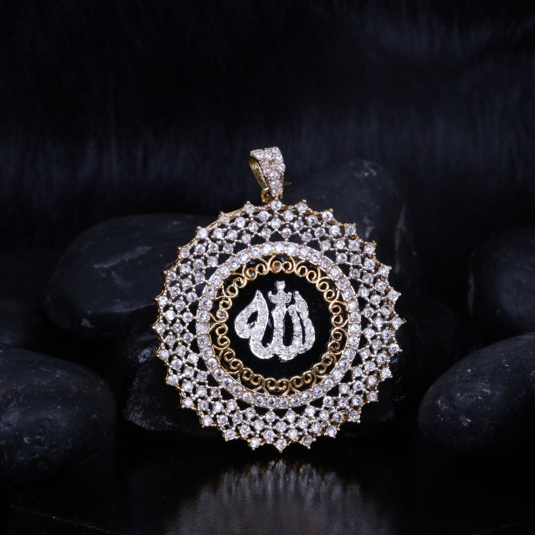 Calligraphy Pendant 027