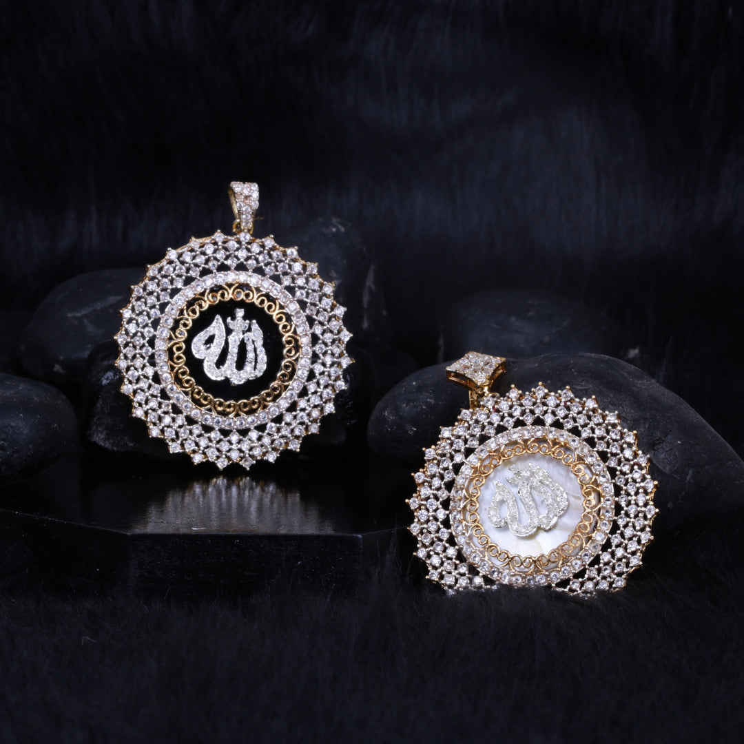 Calligraphy Pendant 027