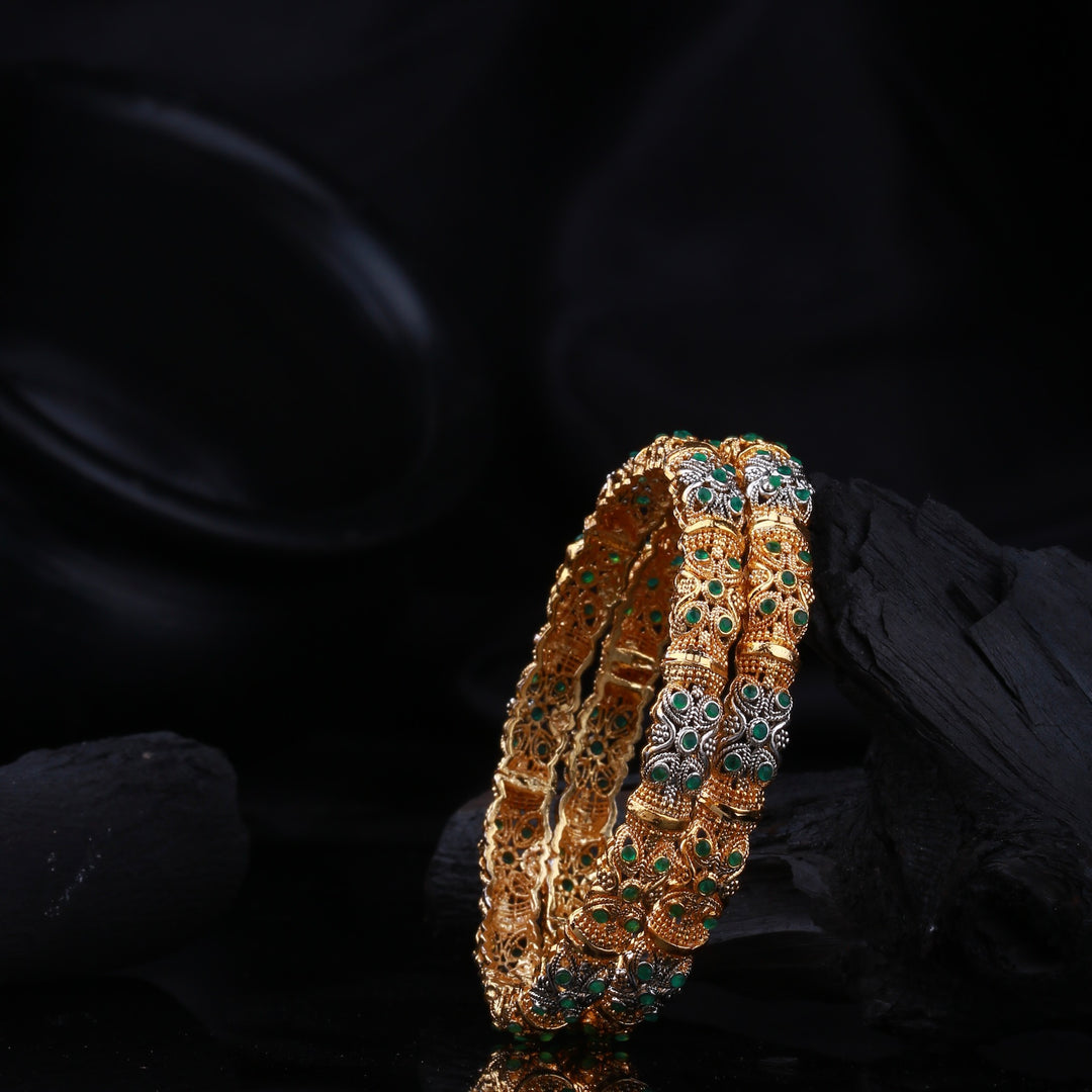 Noor-e-Riwaaj Pair Bangle