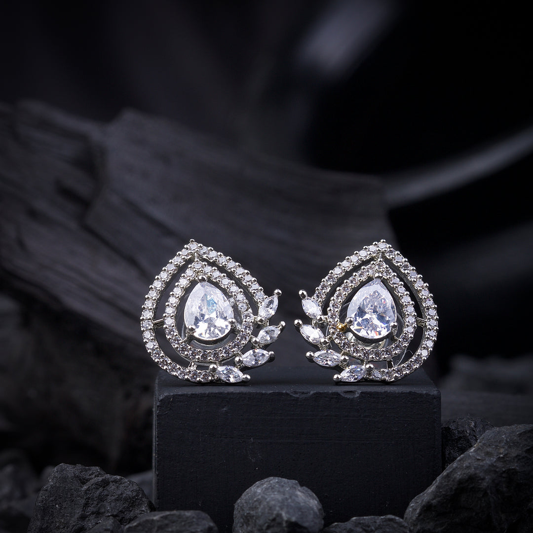 AD Studs 02 Crystal