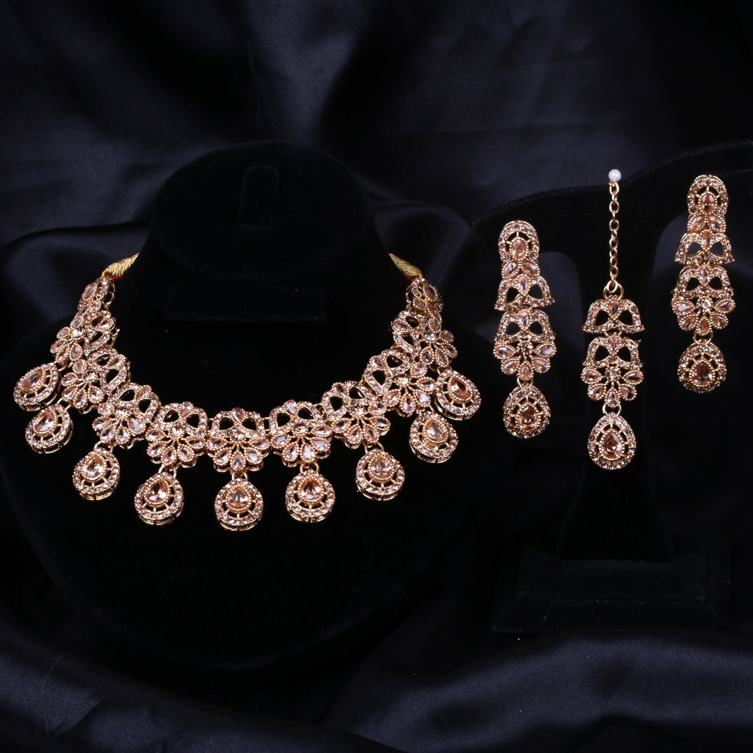 Radiant Elegance Golden Set