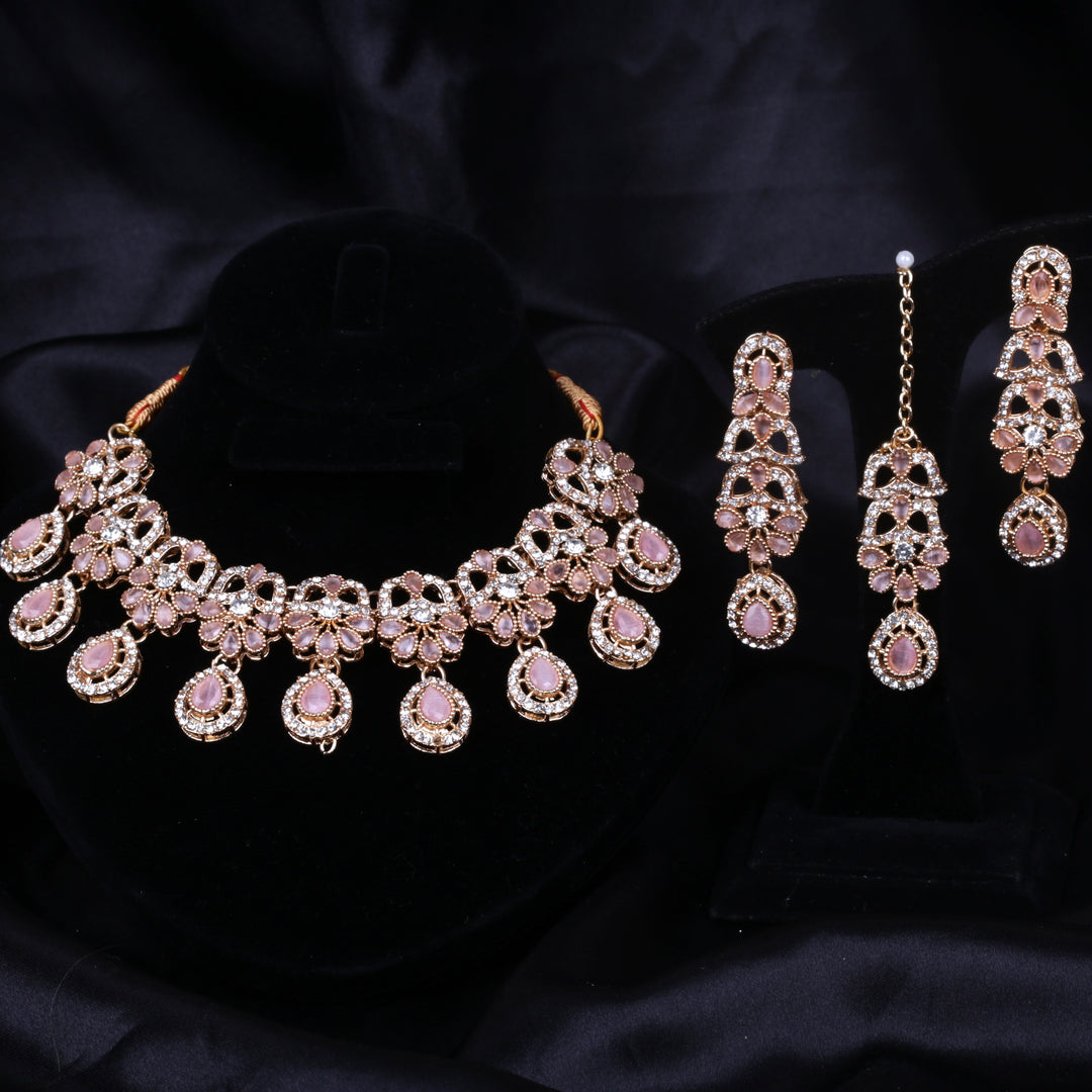 Radiant Elegance Golden Set