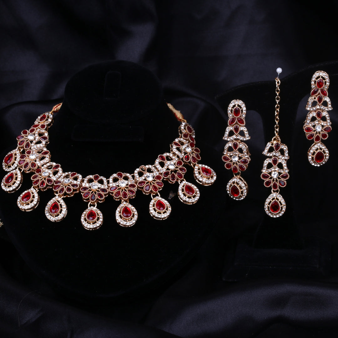 Radiant Elegance Golden Set