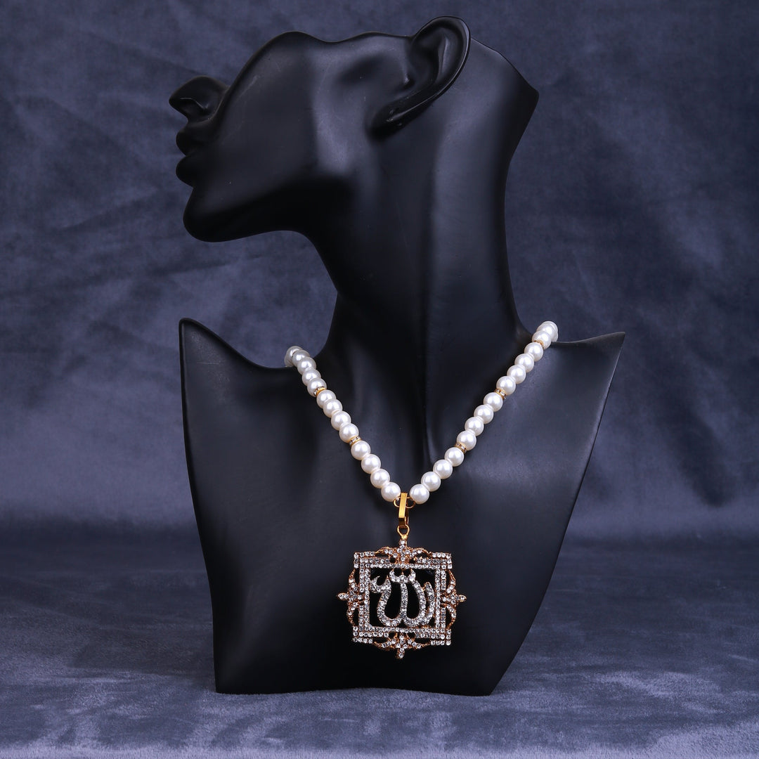 Calligraphy Pendant 074