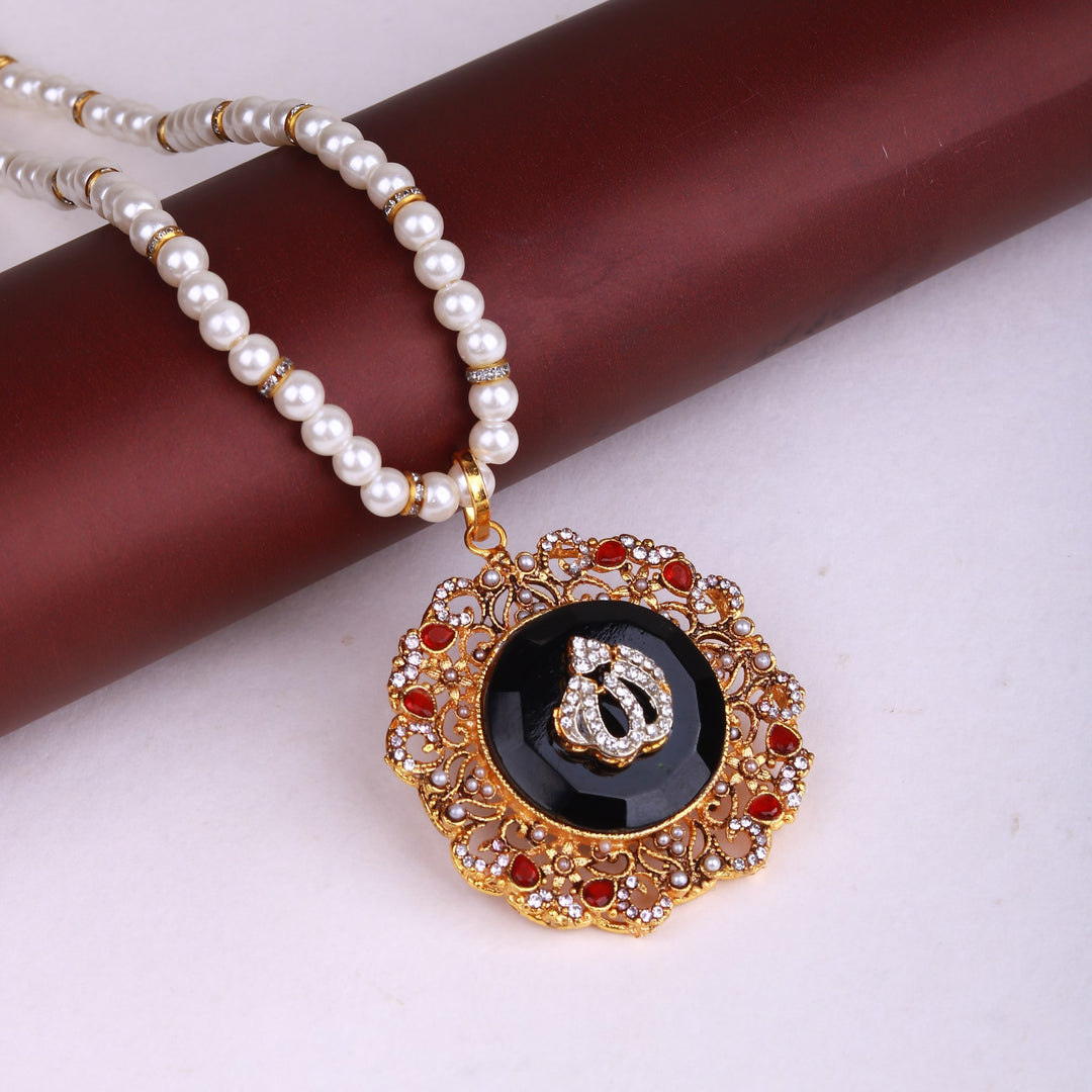 Calligraphy Pendant 077