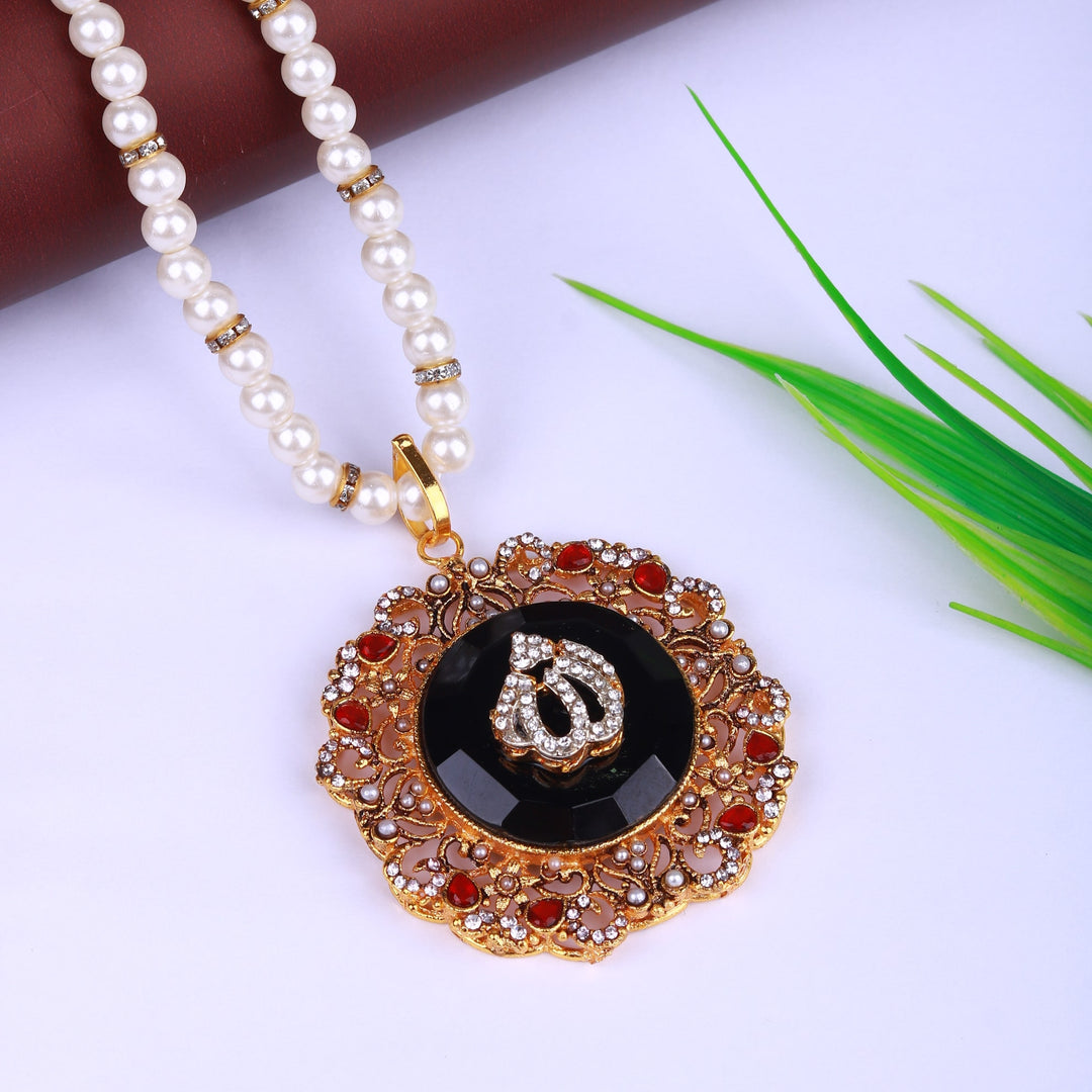 Calligraphy Pendant 077