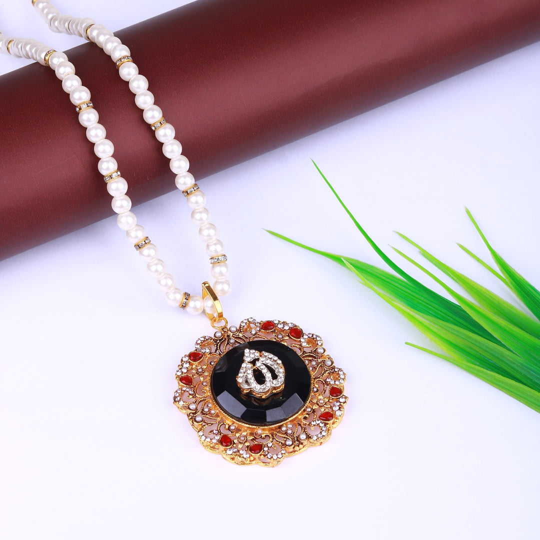 Calligraphy Pendant 077