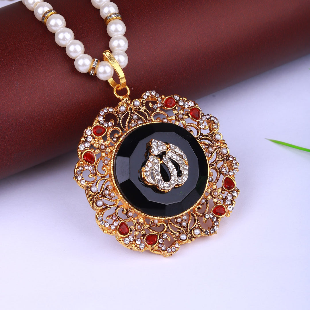 Calligraphy Pendant 077