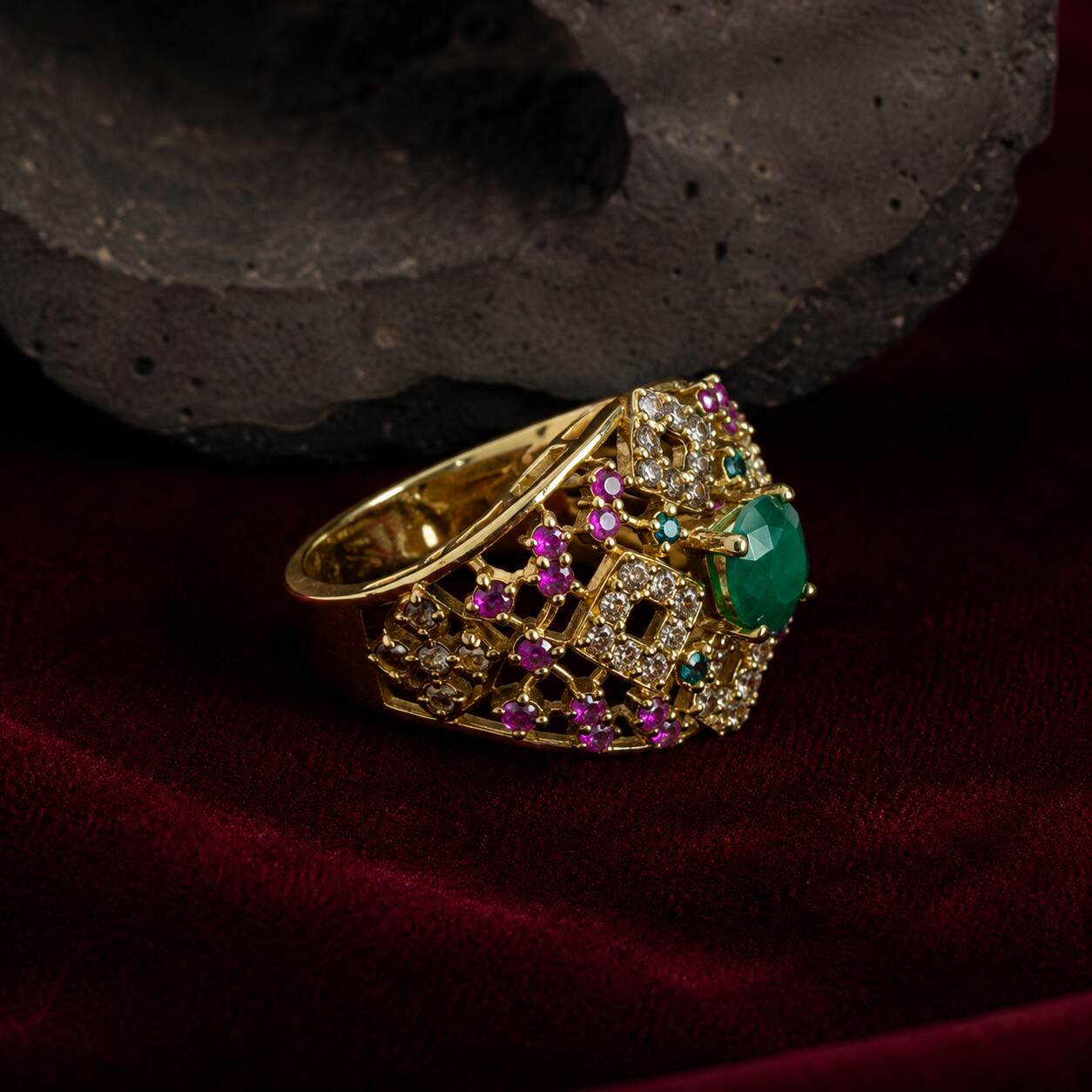 Rang-e-Sabz Emerald Multicolour Lattice Ring view 4