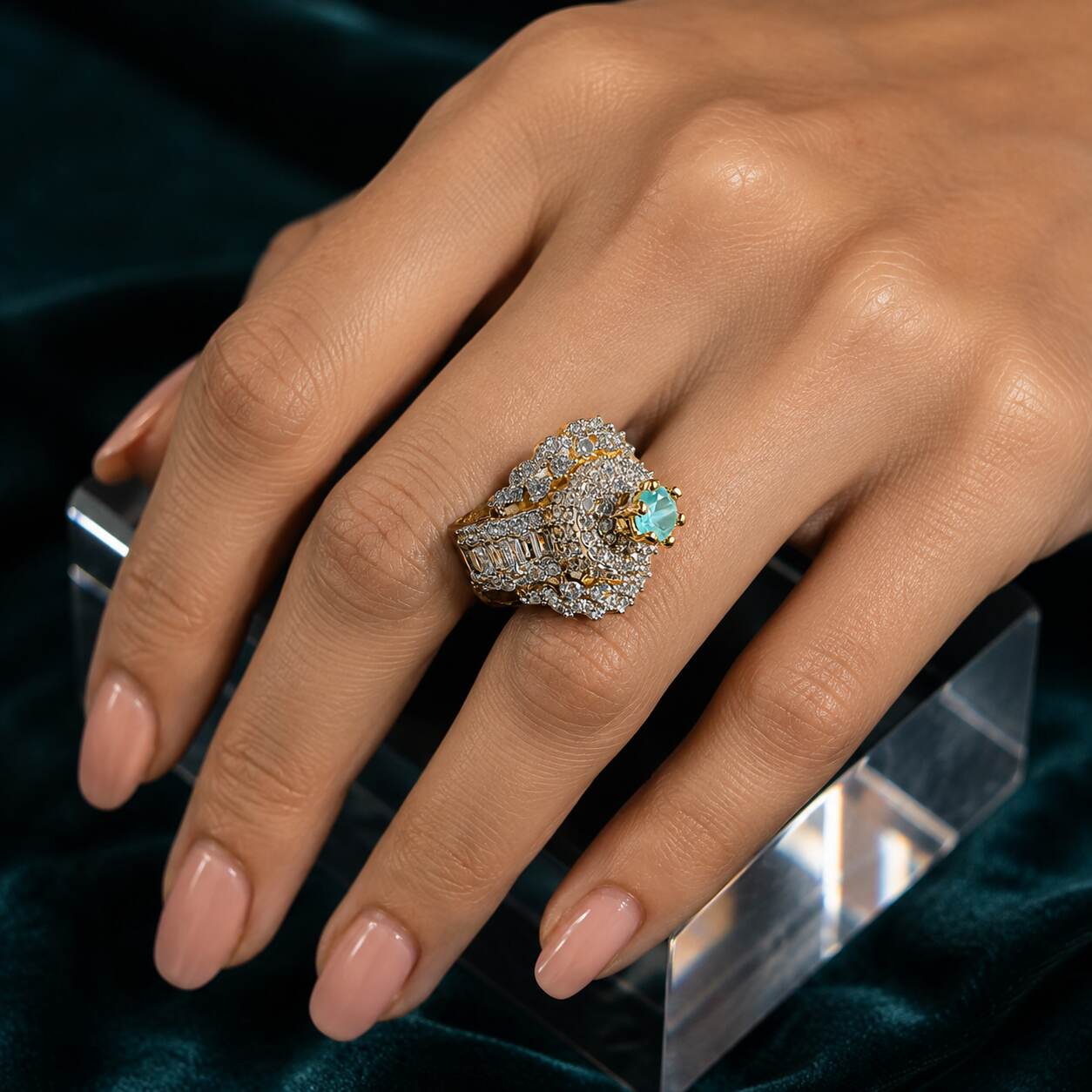 Noor-e-Sabz Emerald Crystal Statement Ring – view 7