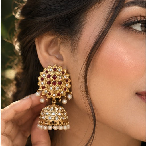 Aabroo Laak Kundan Earrings