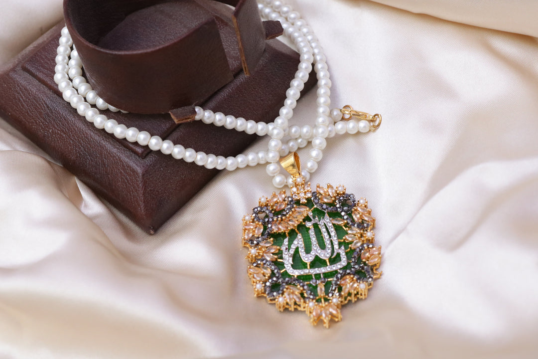 Calligraphy Pendant - 001