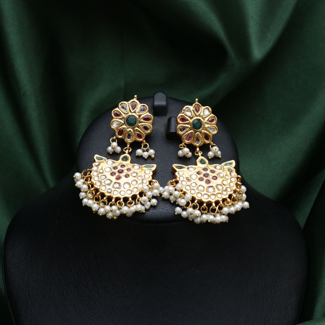 Stunning Laak Kundan Chokar Set 5
