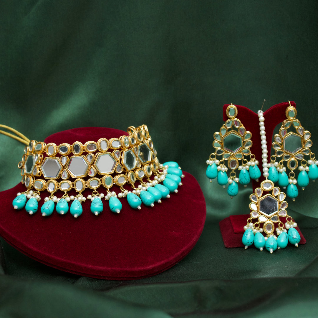 Neeti Kundan Set
