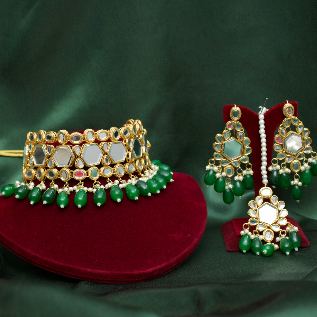 Neeti Kundan Set