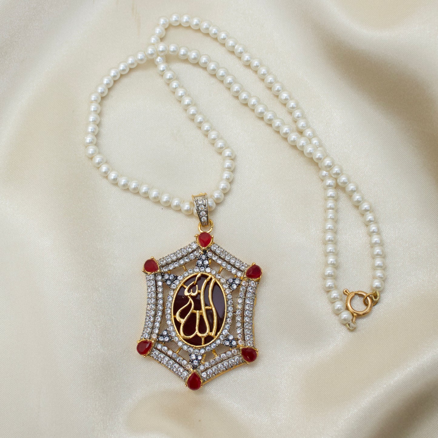 Calligraphy Pendant 015