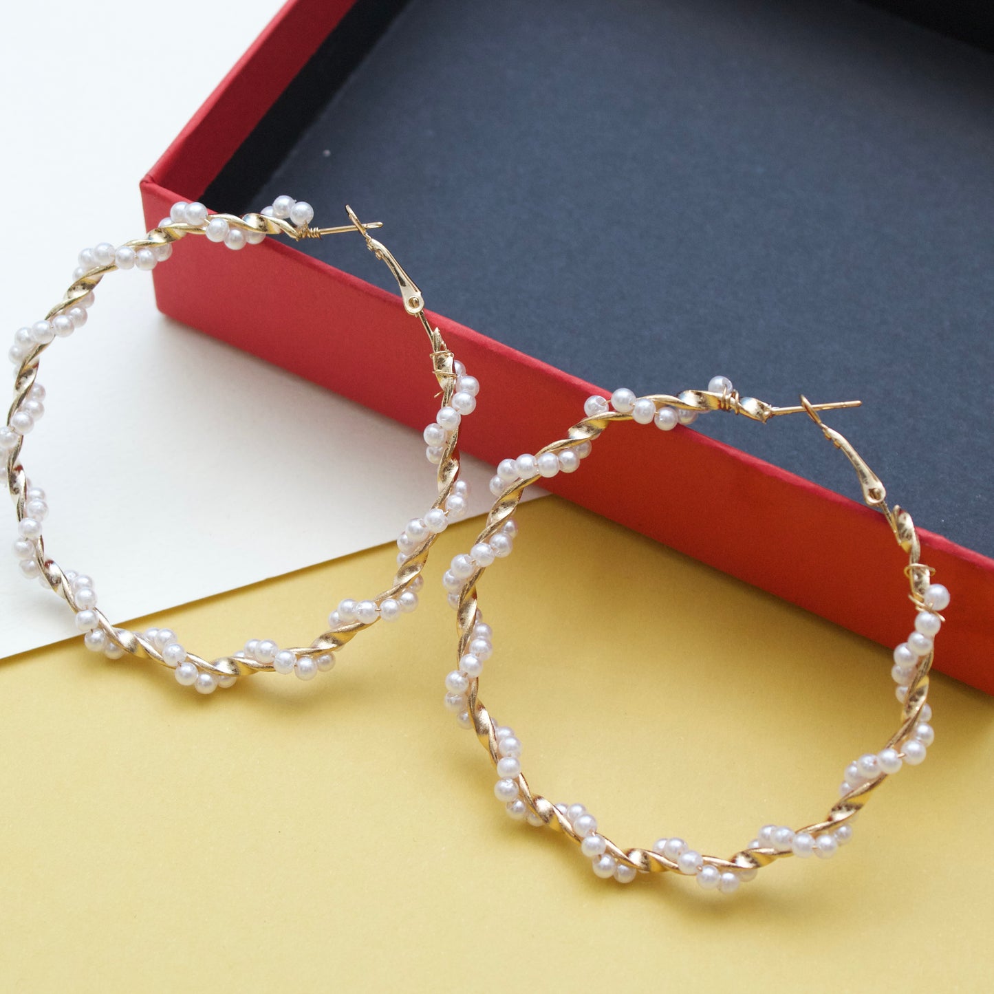 Pearl Round Earring