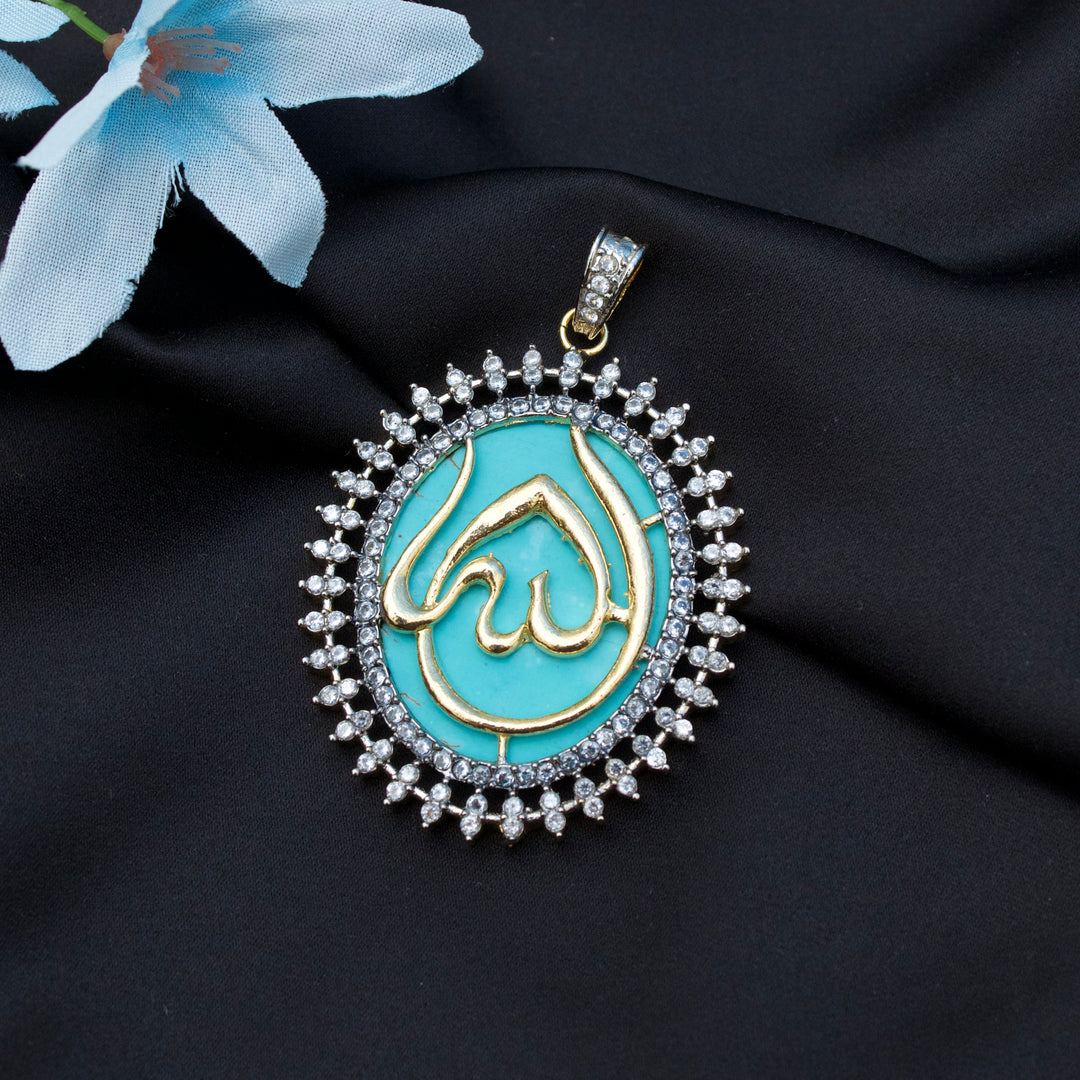 Calligraphy Pendant 018