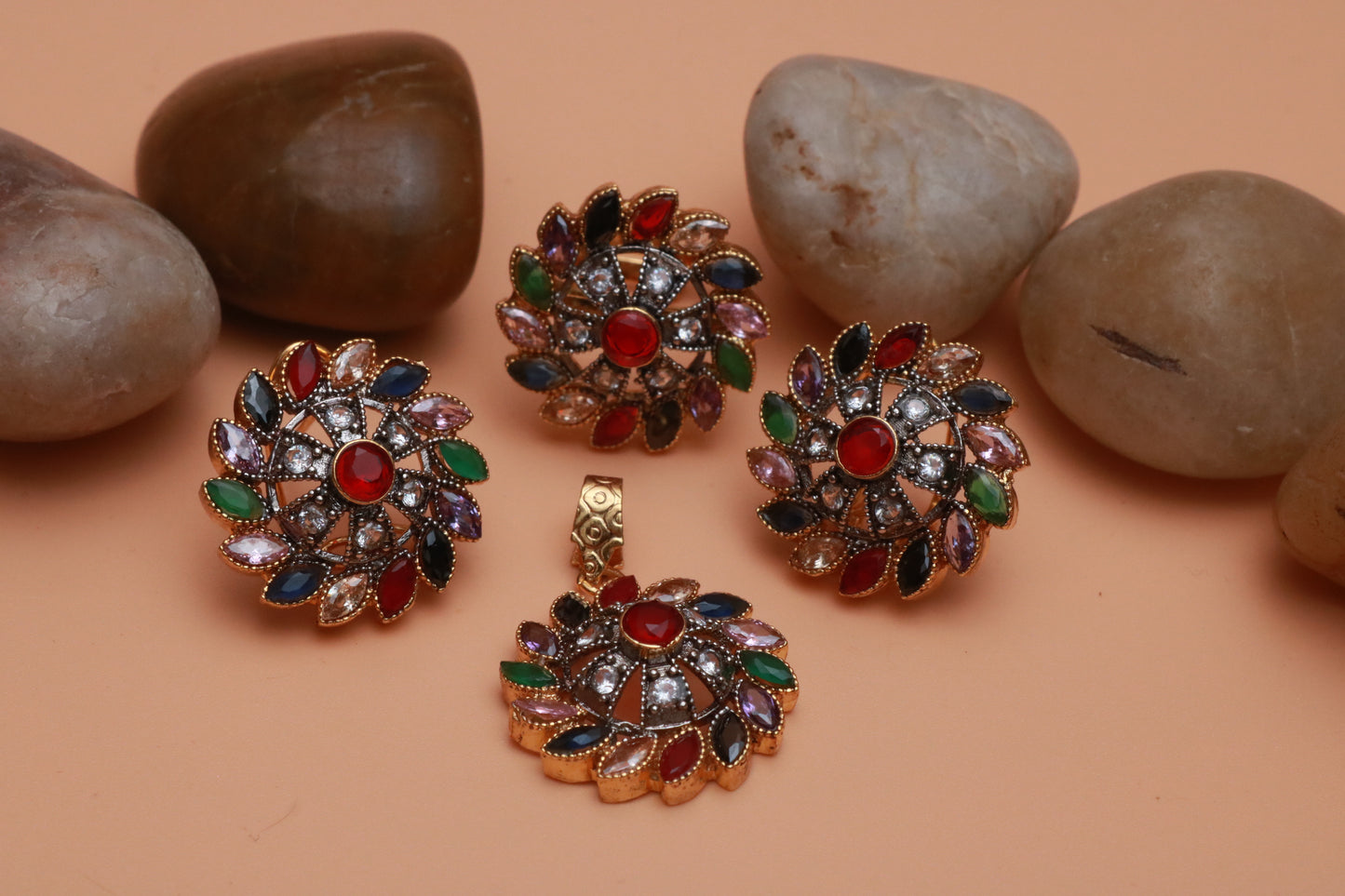 Bagh E Fiza Locket Set