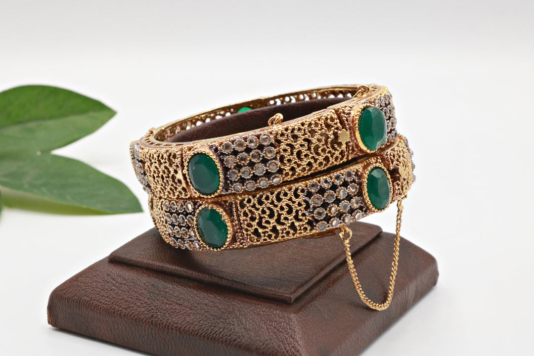 Pearl Beads Studded Bangles