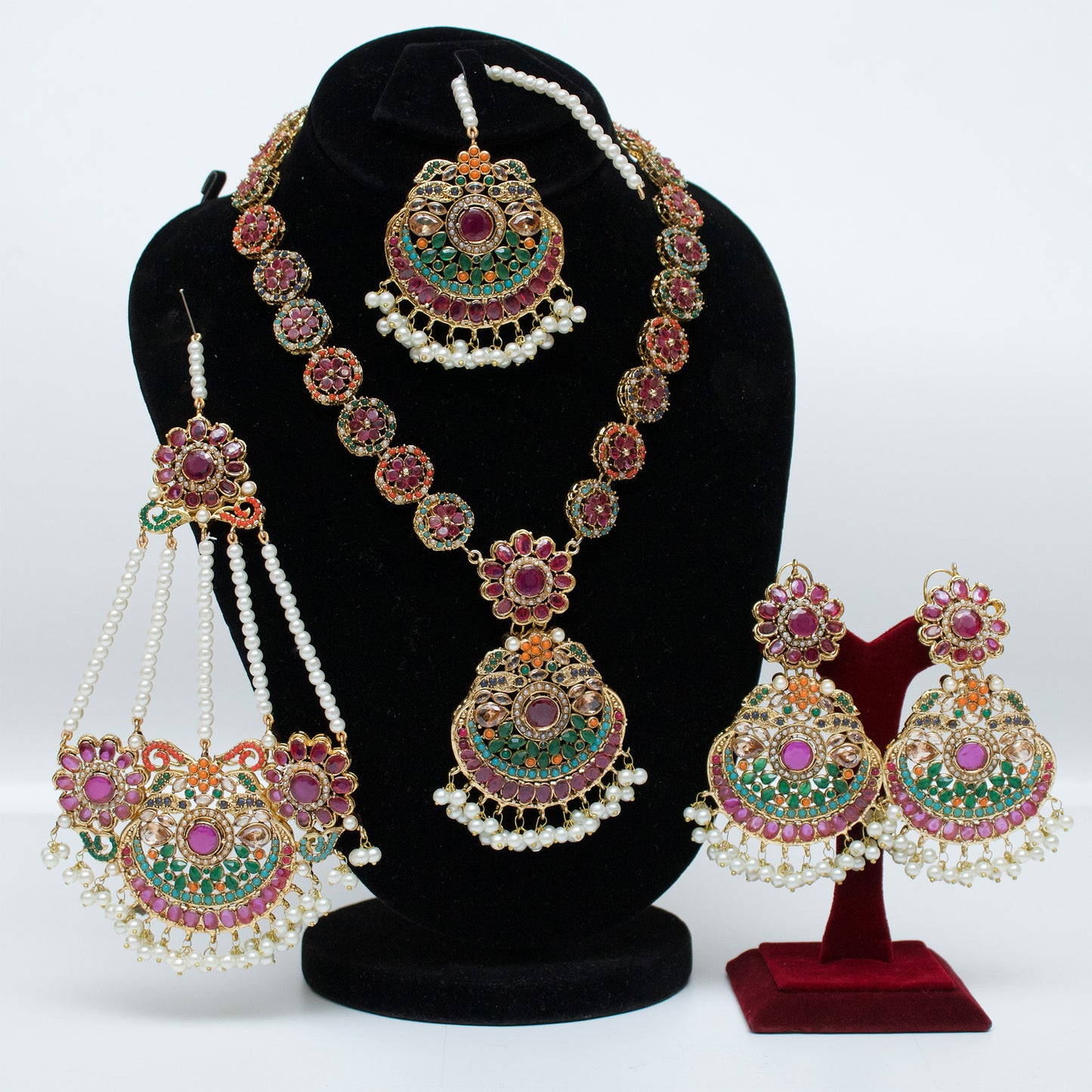 Lavish Naurattan Set