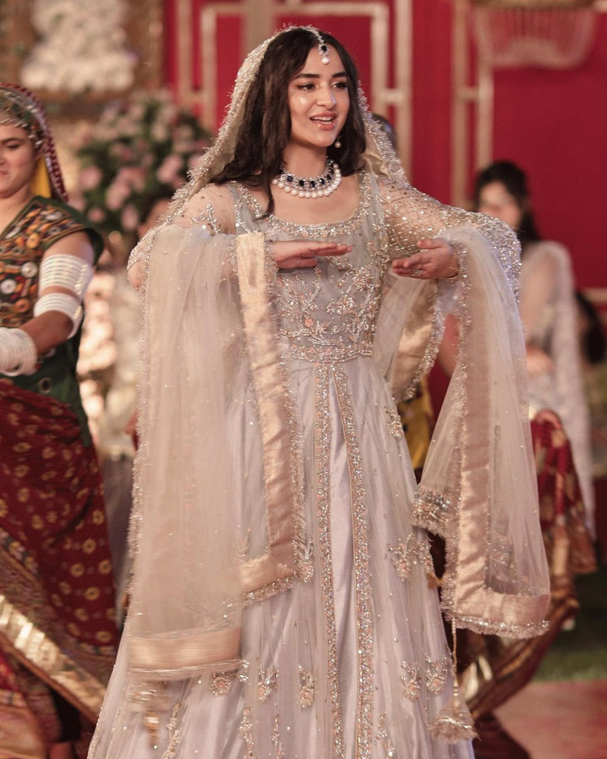 Yumna Zaidi Silver Set - 002