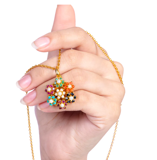 Zircoon Flower Pendant