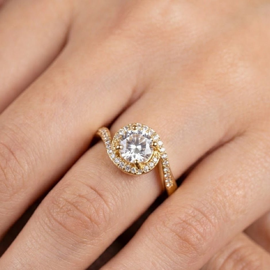 Stellux Diamond Ring