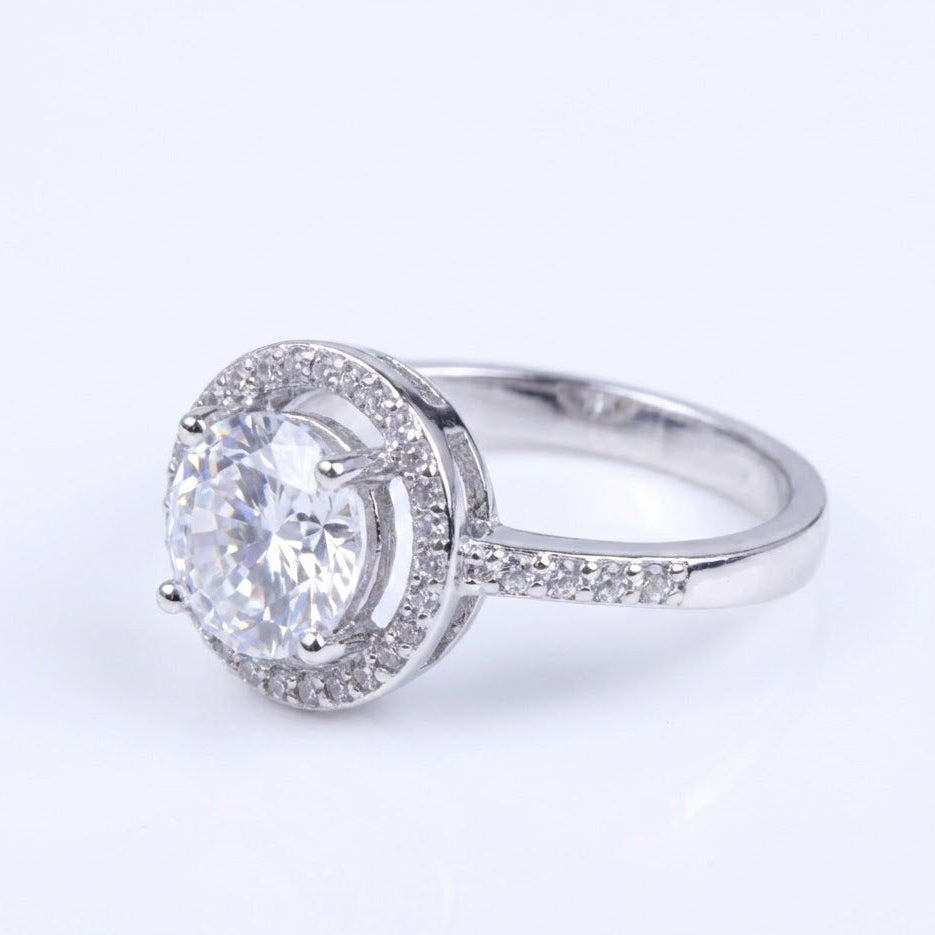 PLATINUM ROUND DIAMOND RING