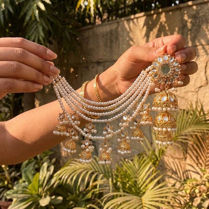 Shaahi Gulnaar Sahara Earrings
