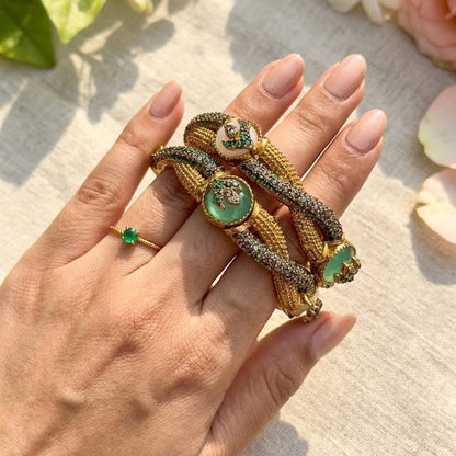 The "Gilded Splendor" Heritage Solitaire Bangle