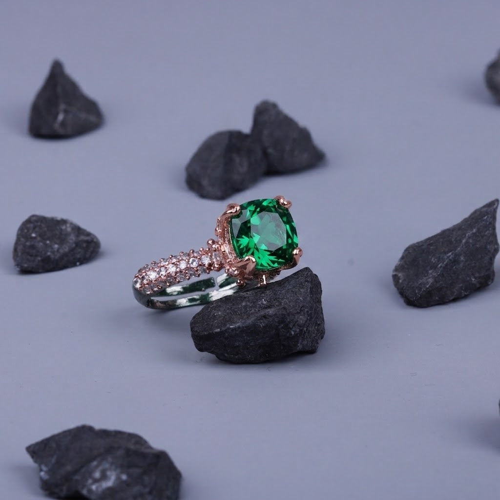 Cubic Zircons Oxidise Ring