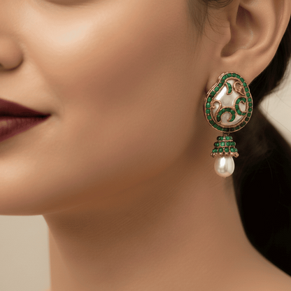 The Blossom Nacre Choker Set