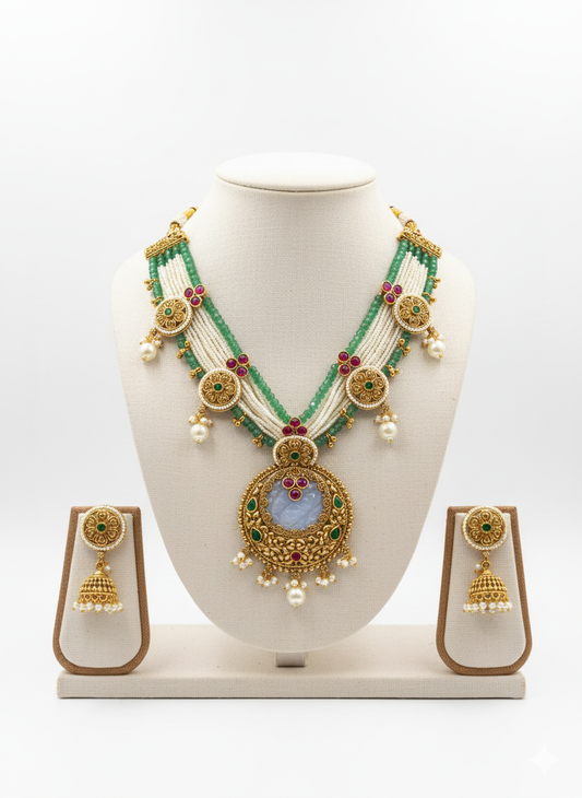 The Golden Dynasty Set