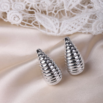 Swirl Drop Studs