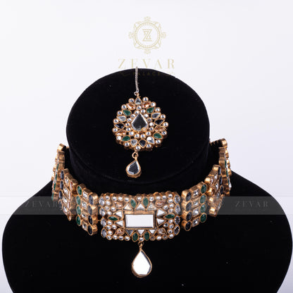 Stunning Kundan Set - 018