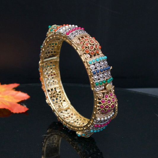 Single Temple Inspired Turkish Bangle