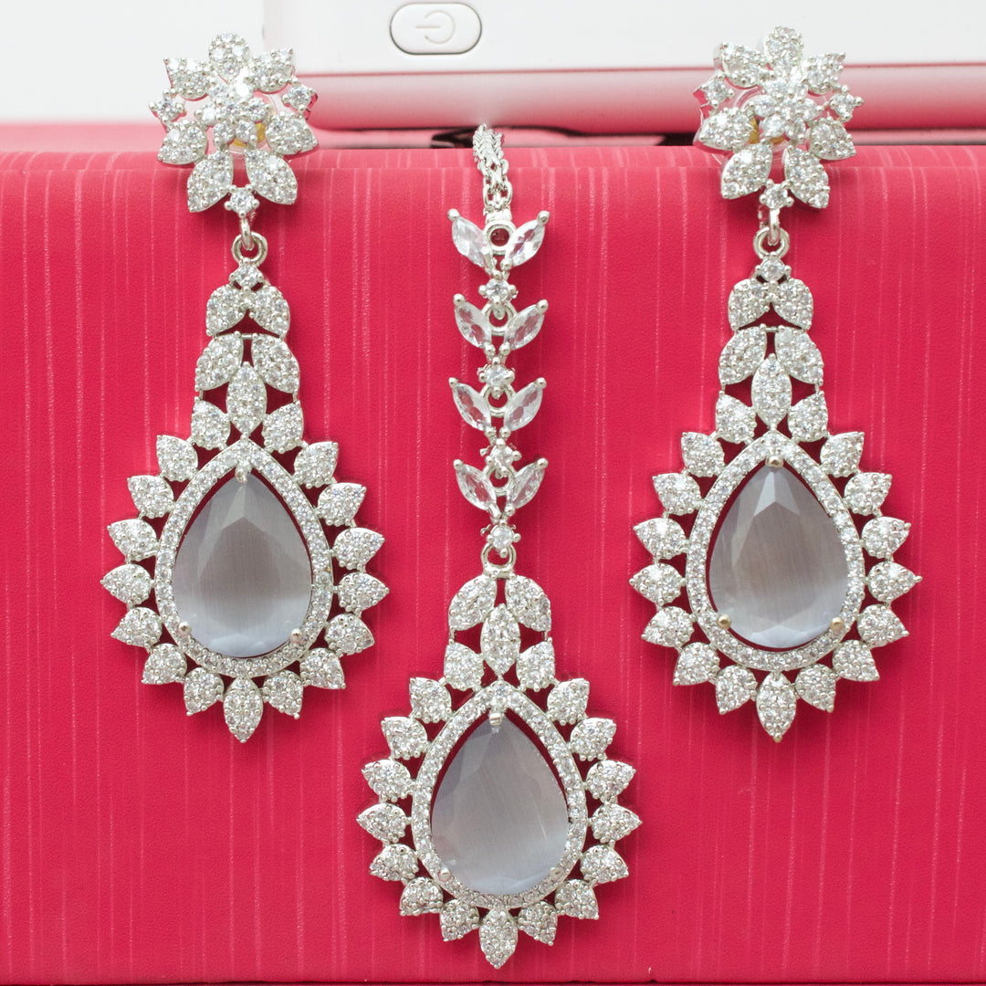 AD Earring with Teeka