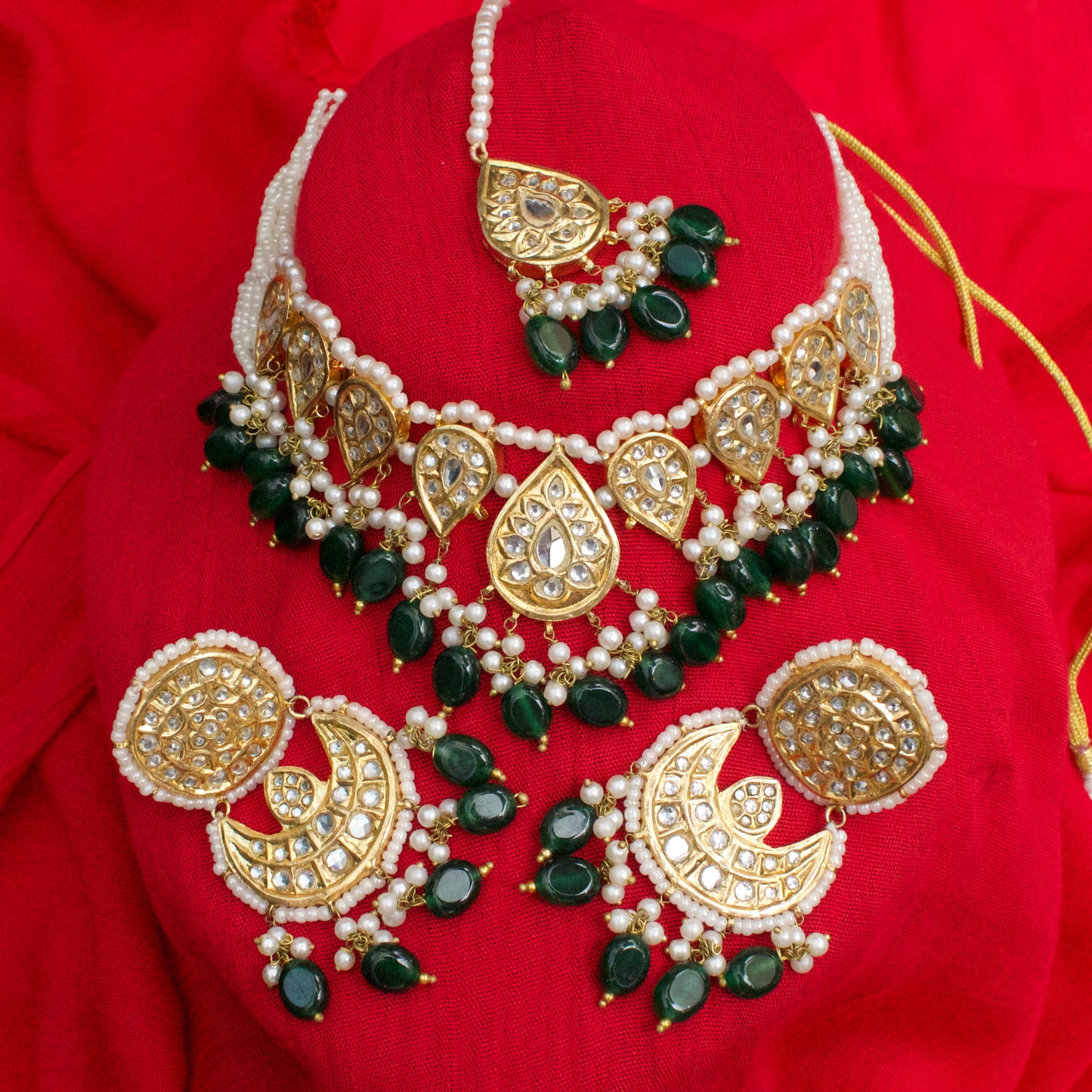 Stunning Laak Kundan Set Golden