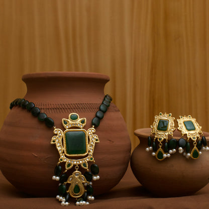 Exquisite Mala Necklace Set