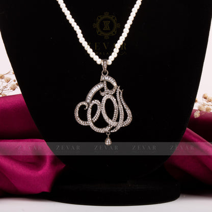 Calligraphy Pendant  047