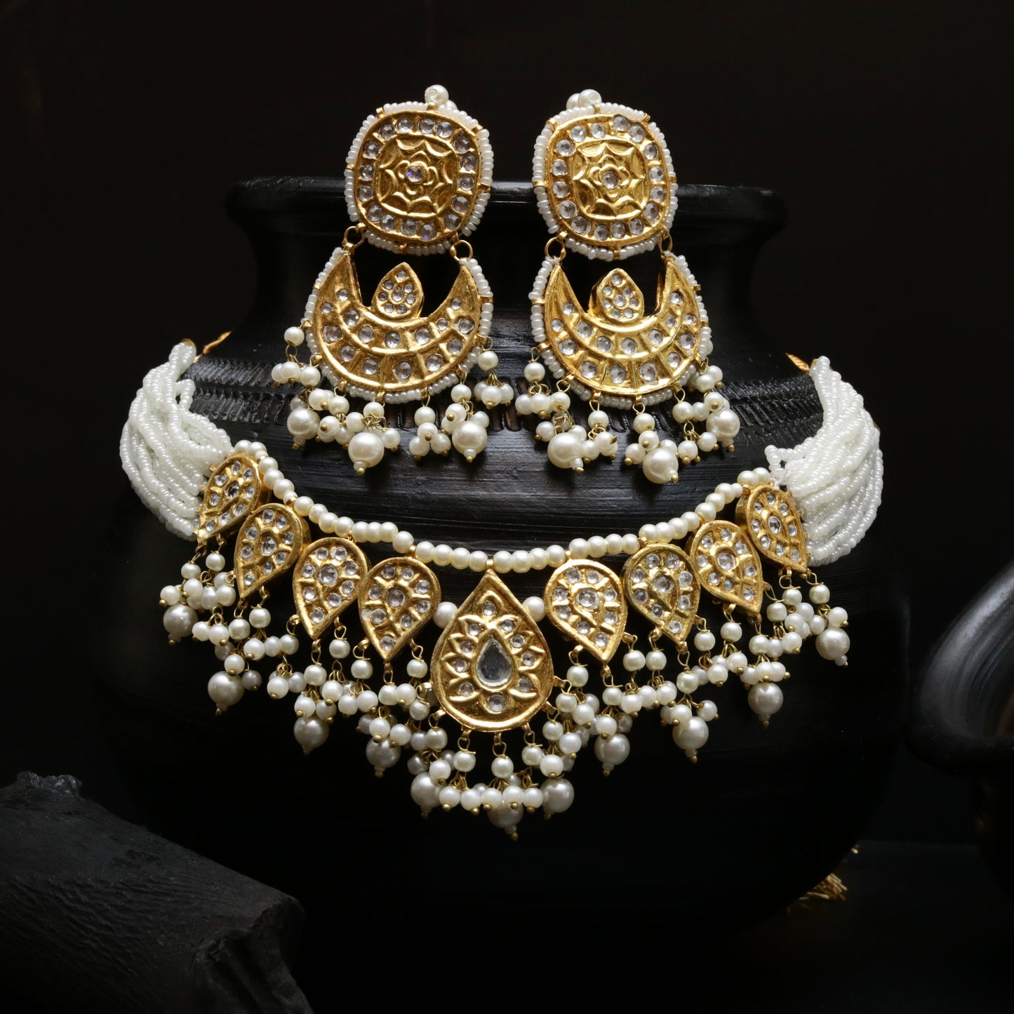 Stunning Laak Kundan Set Golden