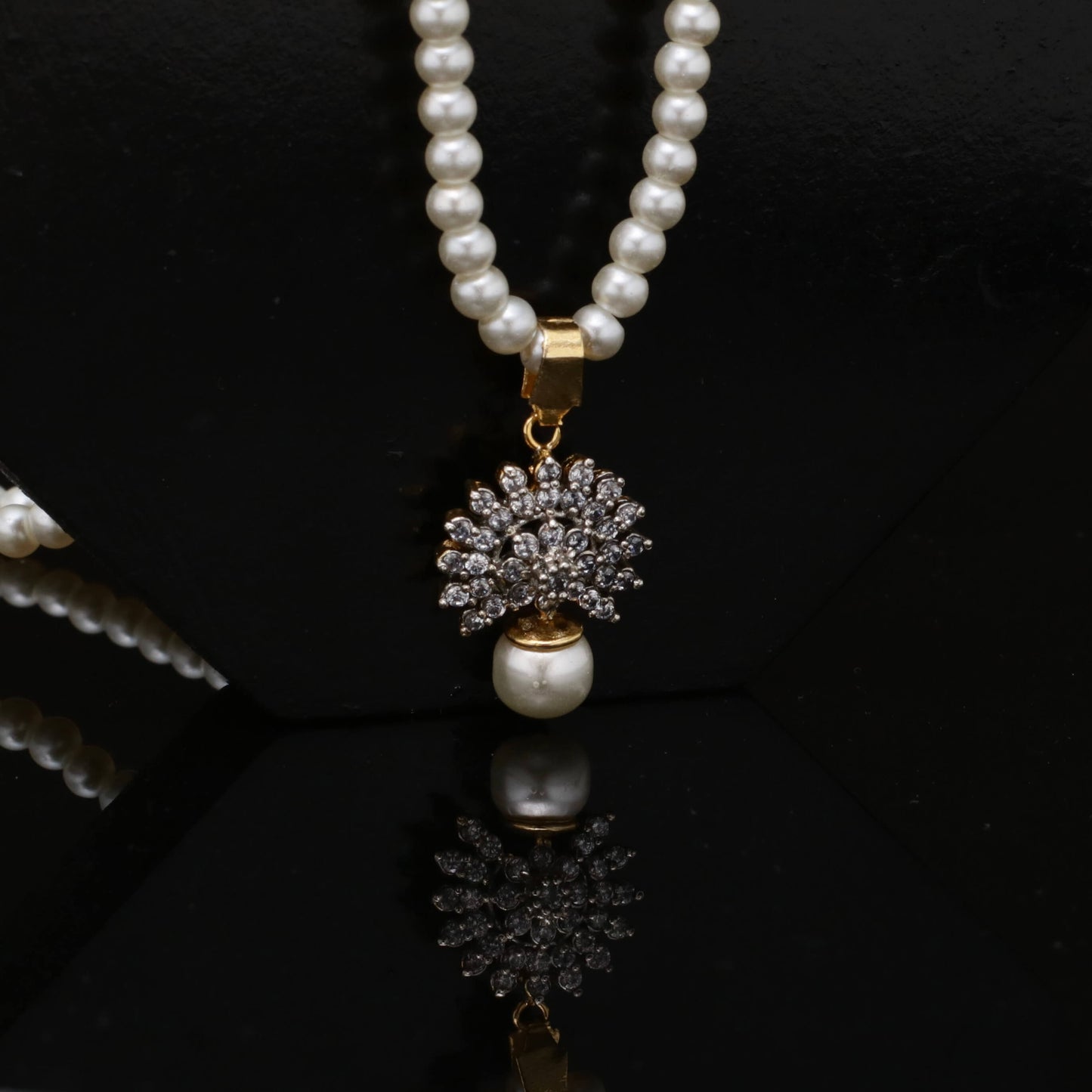 Zarkoon Jarao Pendant