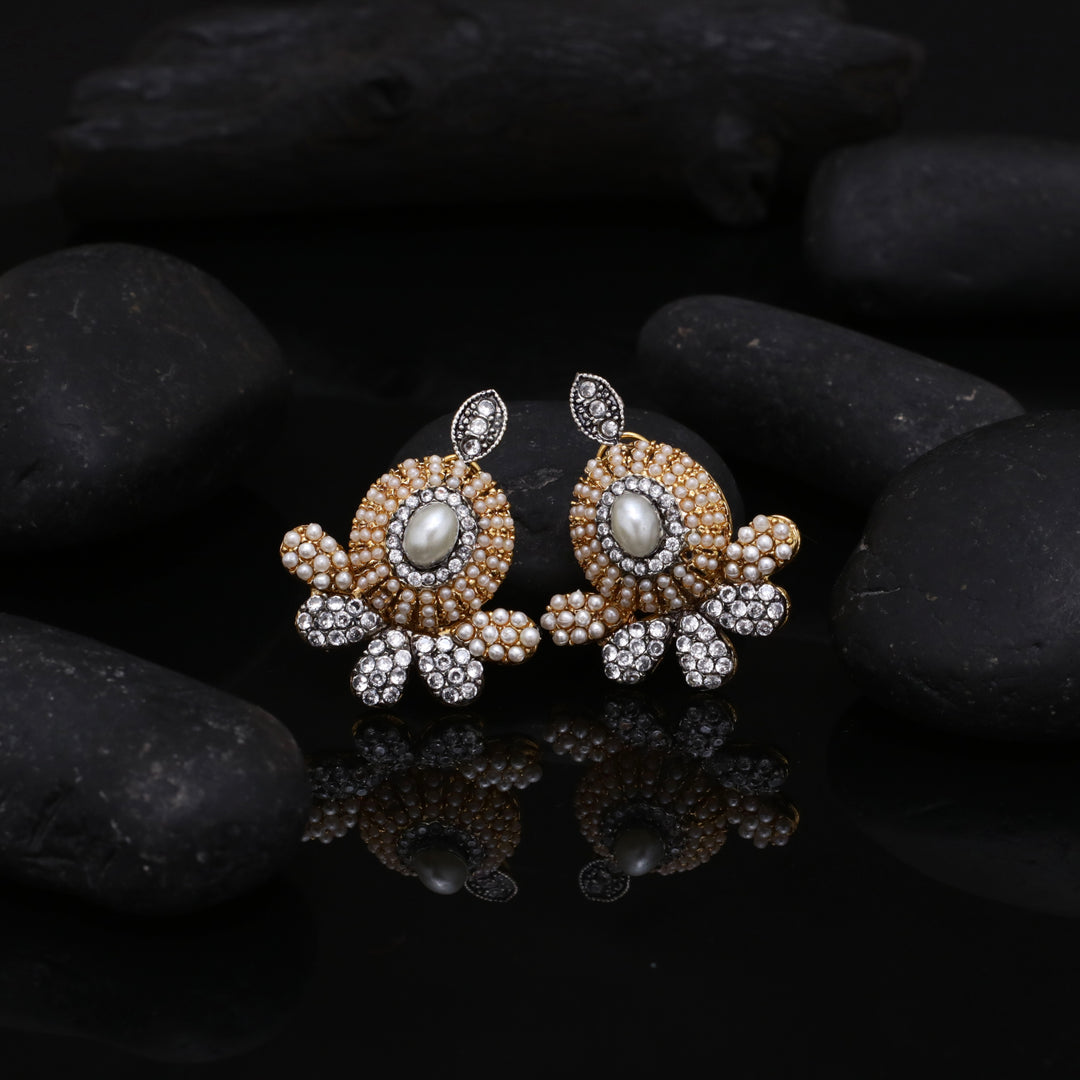 Oxidized Zircon studs
