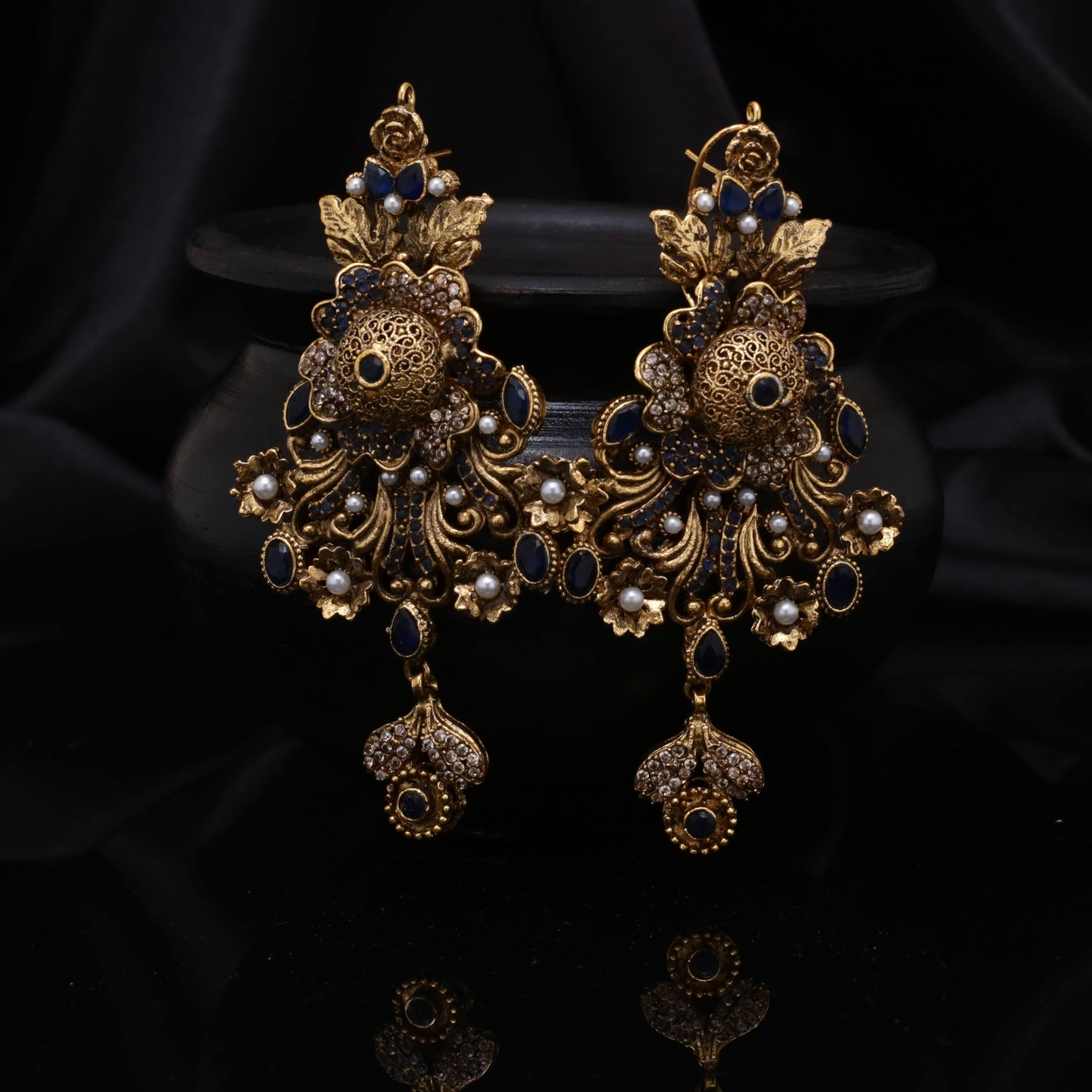 Kairi Zirconia with Crystal Earing 02