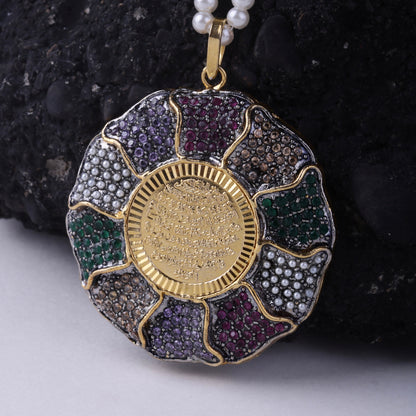 Calligraphy Pendant 031