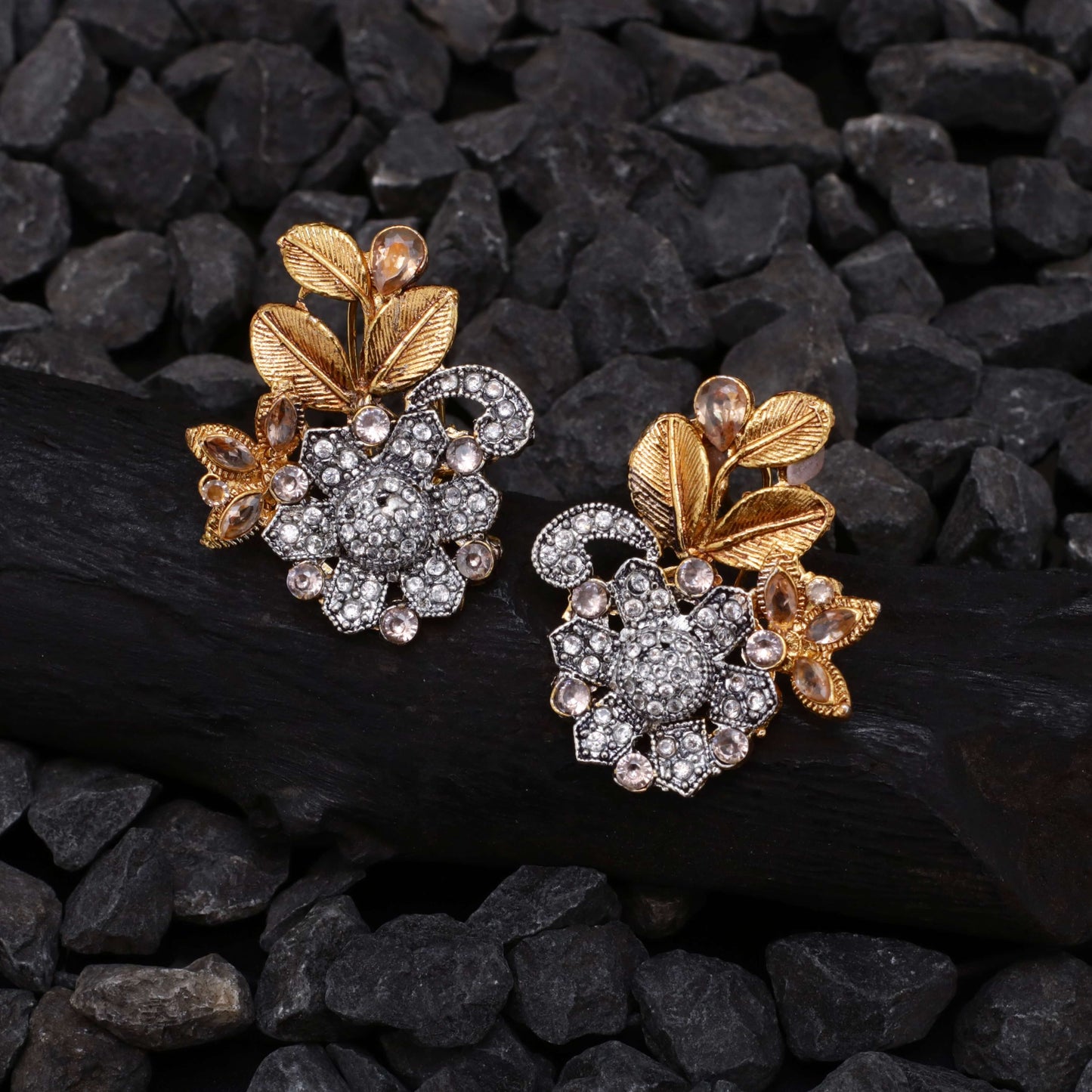 Leaves Studs 02