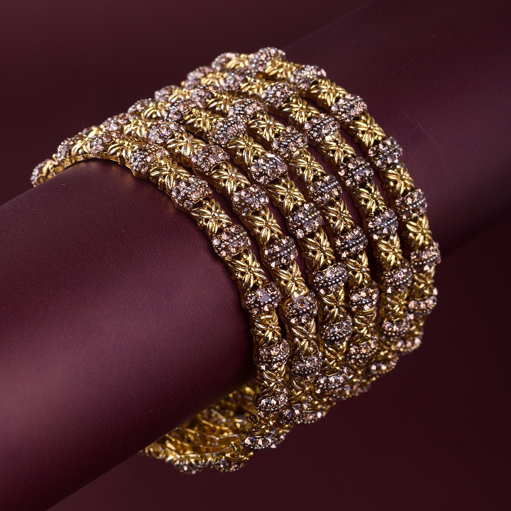 Dazzling Bangles - 6 Pieces