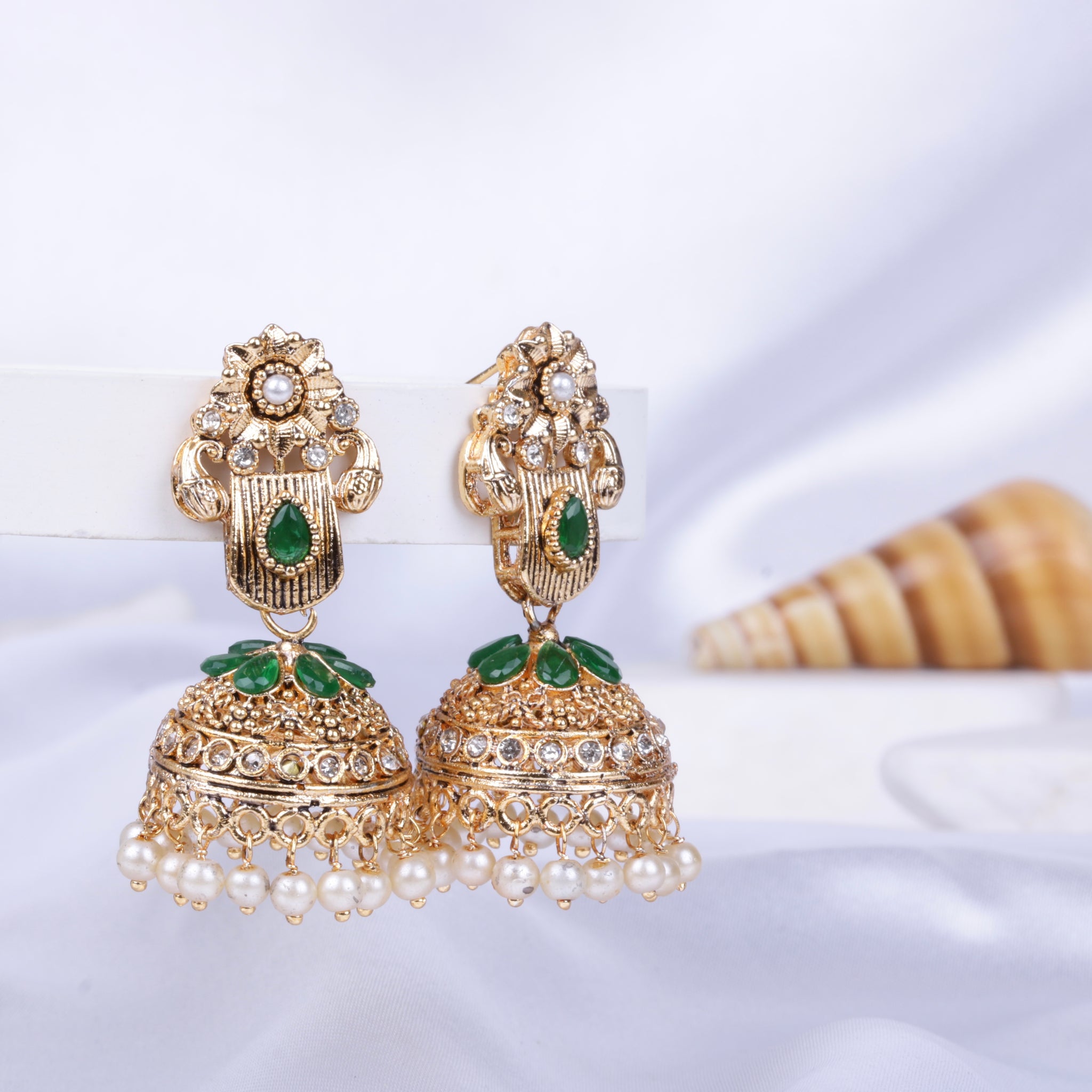 Grand Jhumka Earing