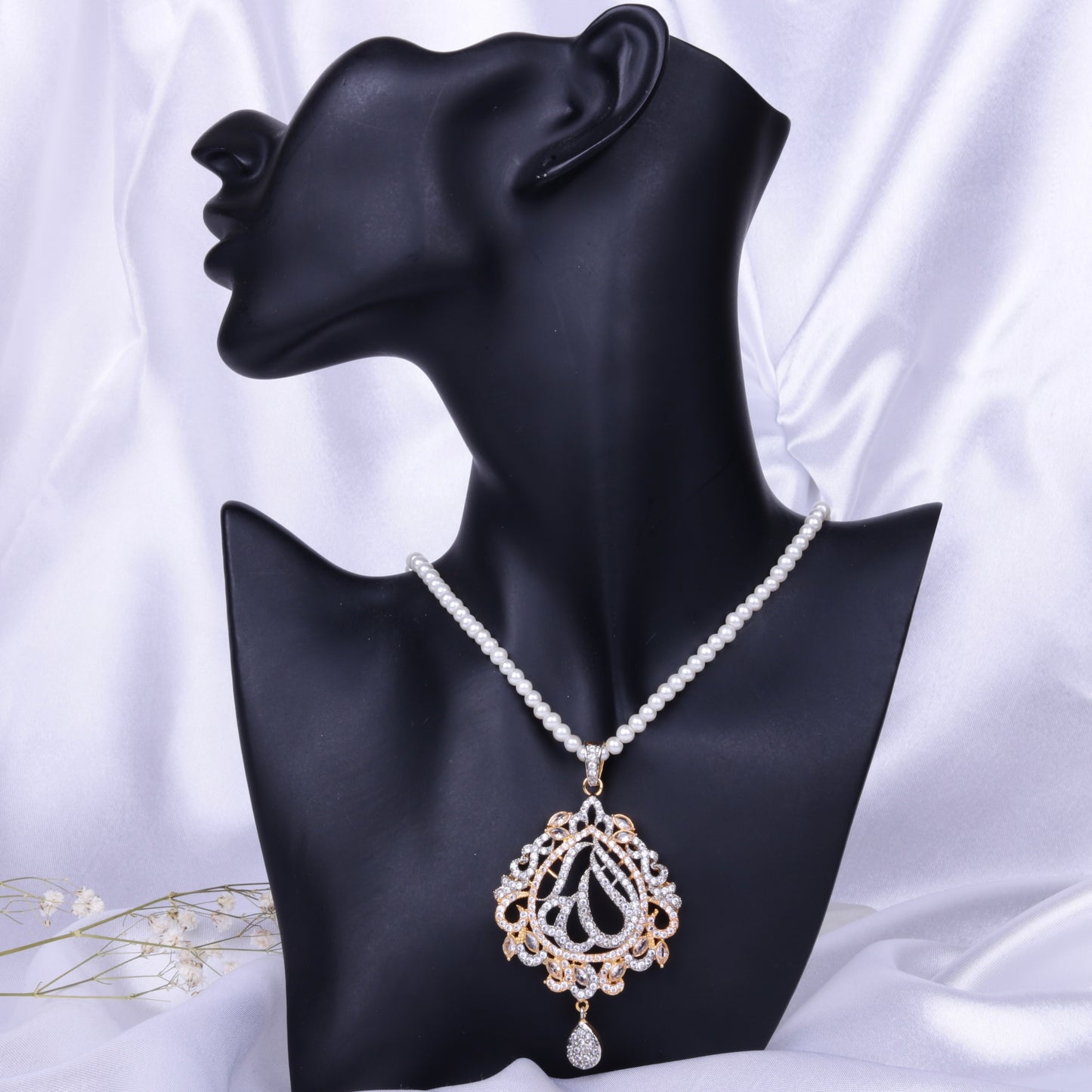 Calligraphy Pendant  029